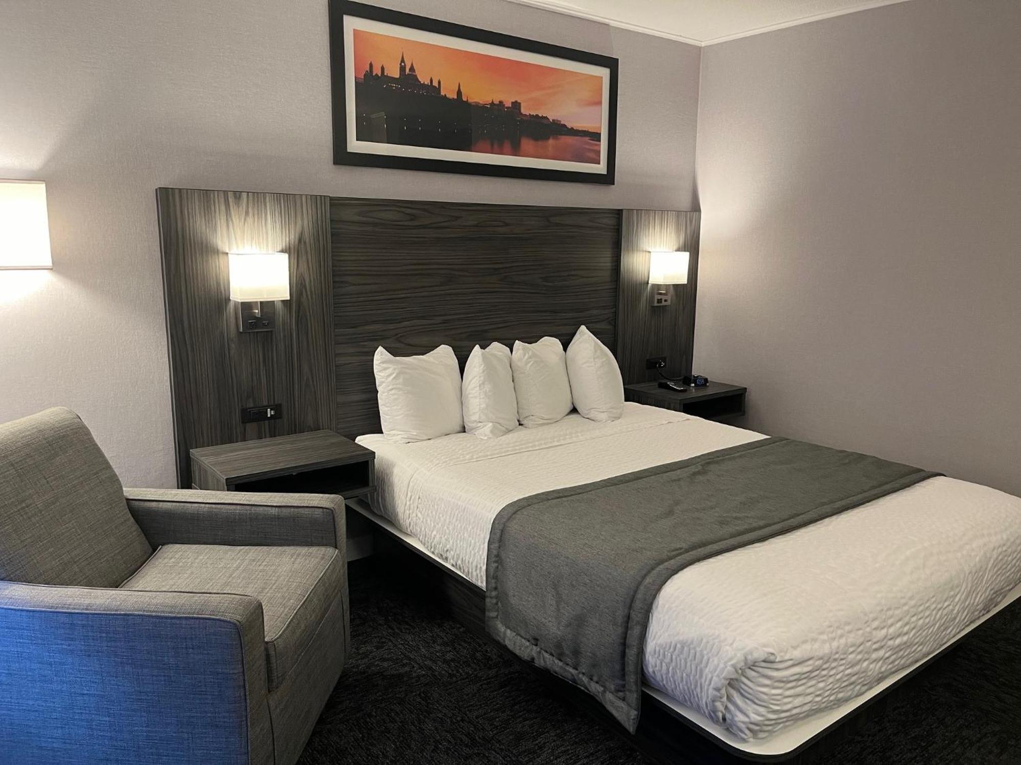 Travelodge By Wyndham Ottawa East Zewnętrze zdjęcie